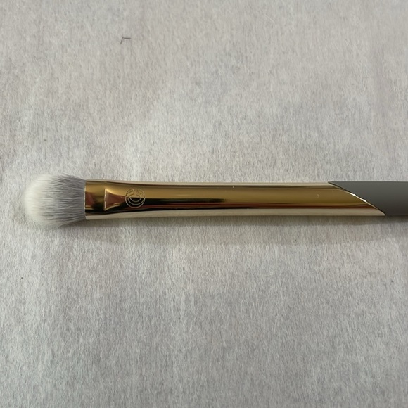 Complex Culture Blush & Eyelid Brush - Picture 6 of 9